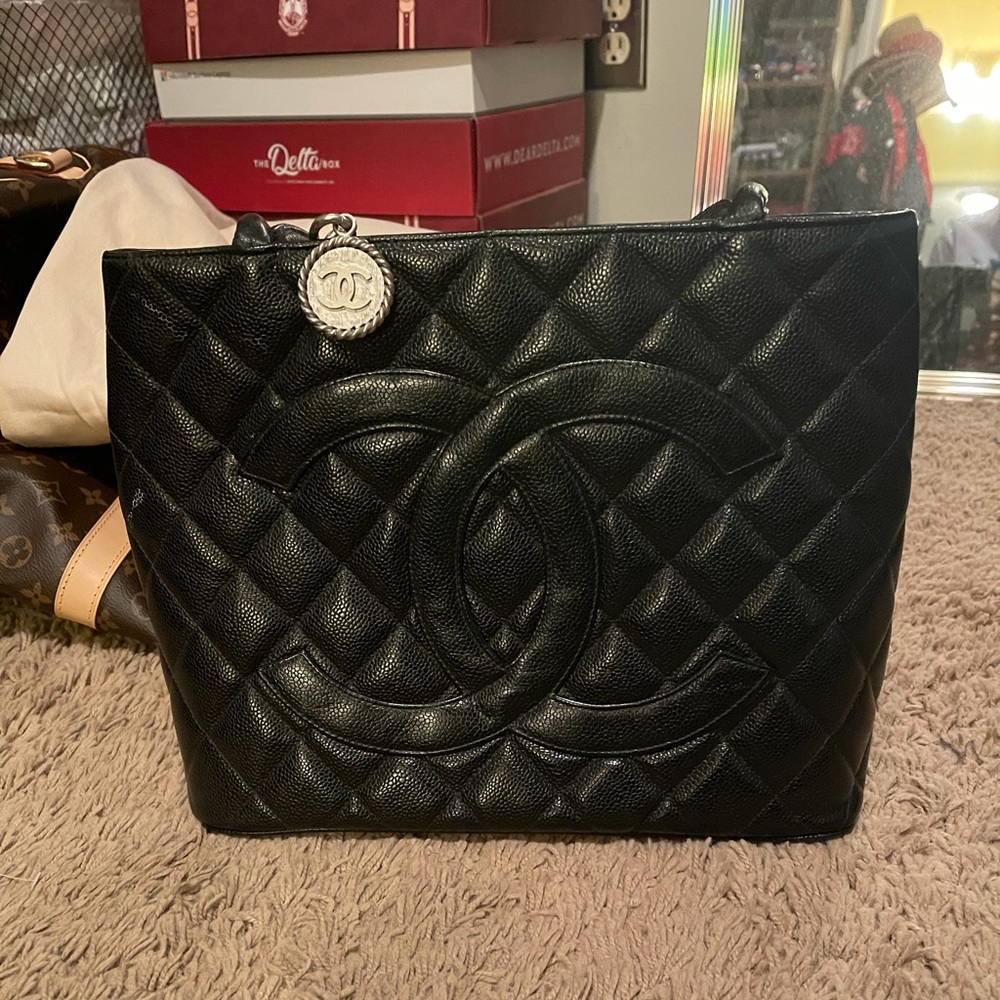 Chanel bag in very good condition.